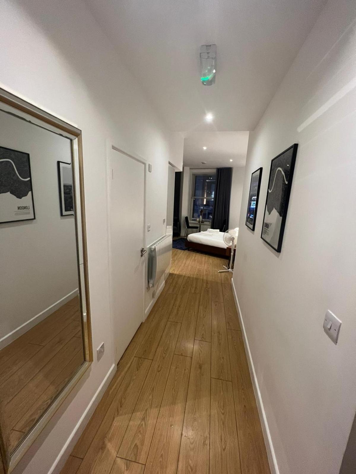 Tranquil 1 Bedroom Retreat In Piccadilly Vr4 Londyn Zewnętrze zdjęcie
